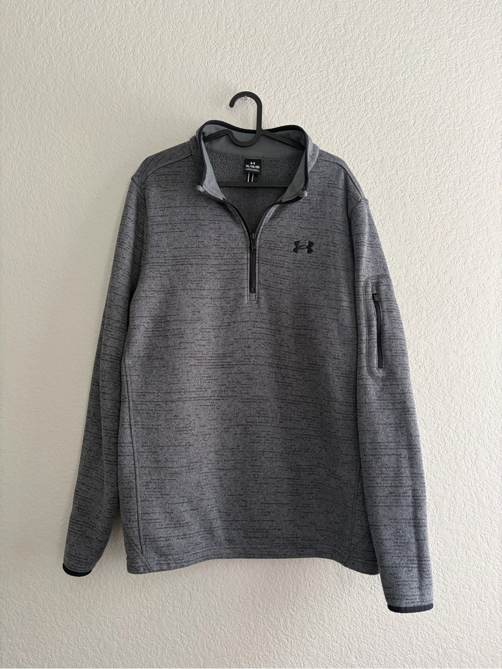 Under Armour Men's Heather Gray Half-Zip Performance Pullover